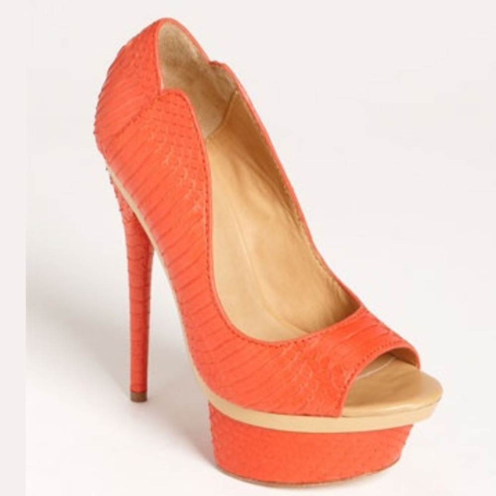 Report Signature Ilane Coral Snake Skin Heels Size 8